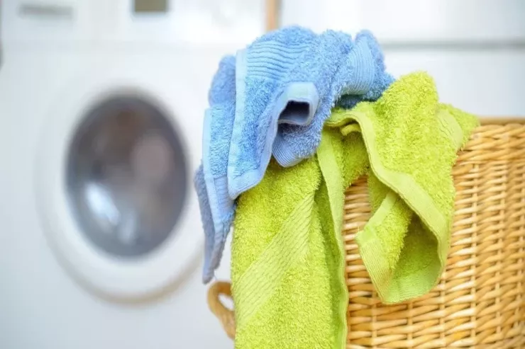 Dəsmalları paltarlarla birlikdə  yumaq olarmı? - gizli risklər 