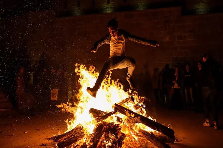 Bayram tonqalı  iki nəfəri xəstəxanalıq etdi