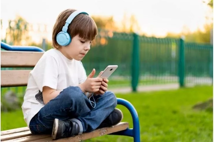 Azərbaycanda sosial şəbəkələrə giriş üçün yaş məhdudiyyəti  tətbiq ediləcək