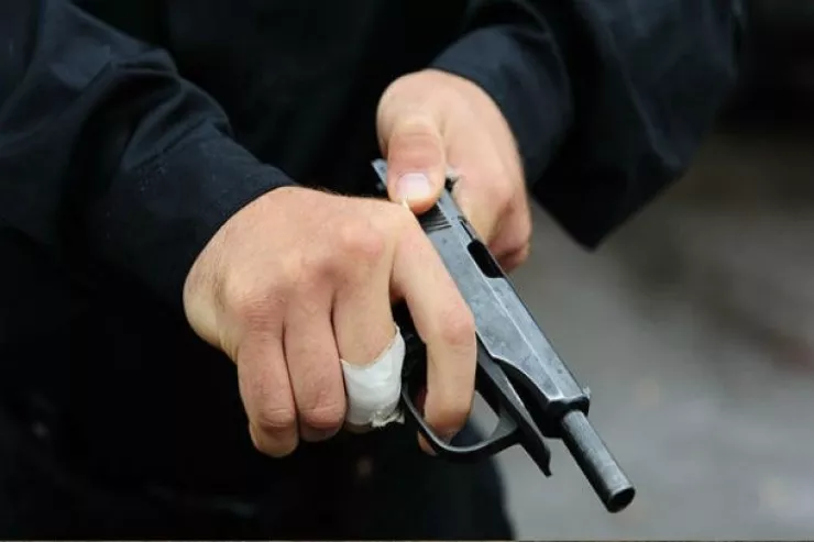 İş adamını borc üstündə  arvadı ilə birgə öldürdülər 