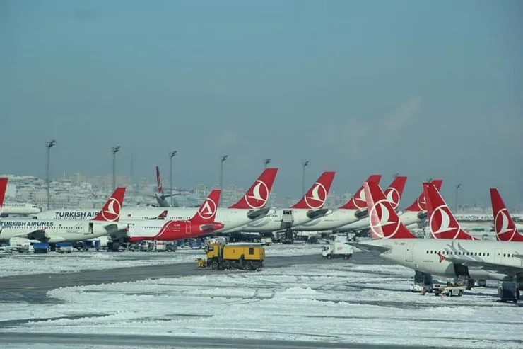 "Türk Hava Yolları" 114 uçuşu  ləğv etdi