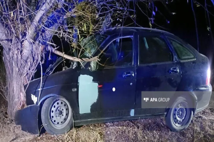 Goranboyda minik avtomobili aşdı: 2 nəfər öldü 