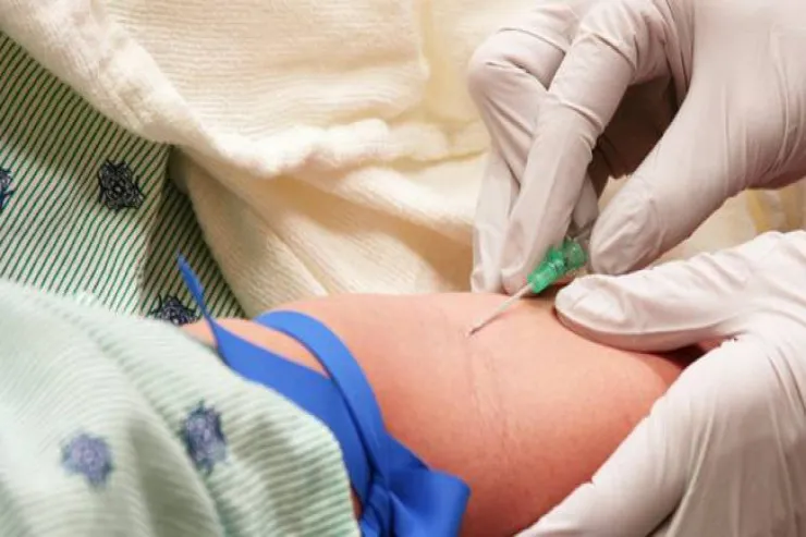 Salyanda 11 yaşlı uşaq iynədən şoka düşüb  öldü - Ailəsi danışır -VİDEO  -YENİLƏNİB 