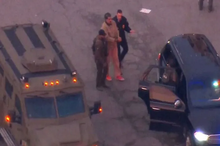 Maduro   və həyat yoldaşı məhkəməyə aparılır - VİDEO 