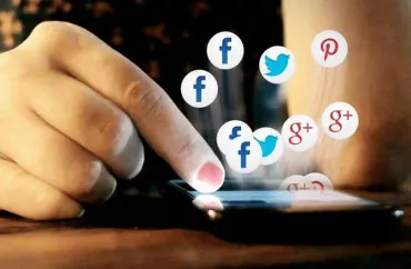 Saxta hesabla sosial...