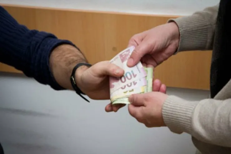 Əlillik dərəcəsi ilə bağlı Cəlilabad xəstəxanasının vəzifəli şəxsinə  rüşvət İTTİHAMI 