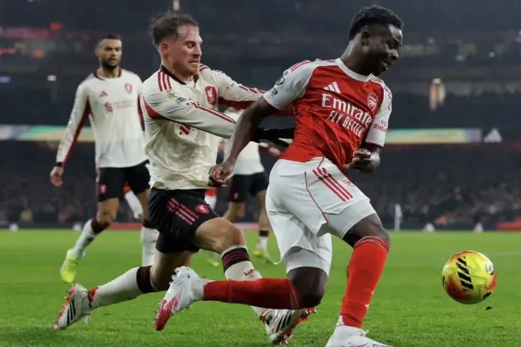 “Arsenal” öz meydanında “Liverpul”la heç-heçə etdi 