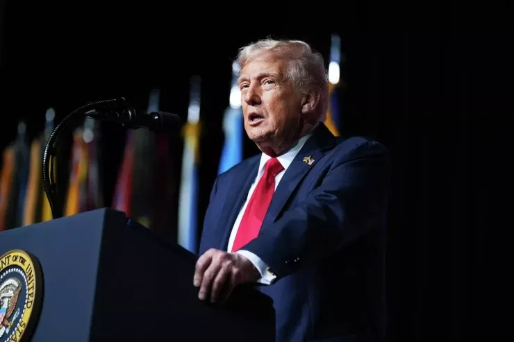 Trampdan qorxulu iddia: Rusiya və ya Çin Qrenlandiyanı ələ keçirəcək 