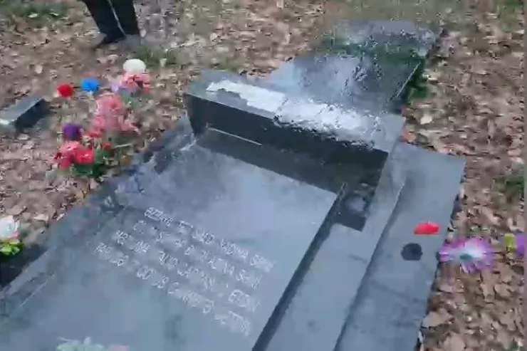 Xaçmazda məzar daşını sındıran saxlanıldı - VİDEO 