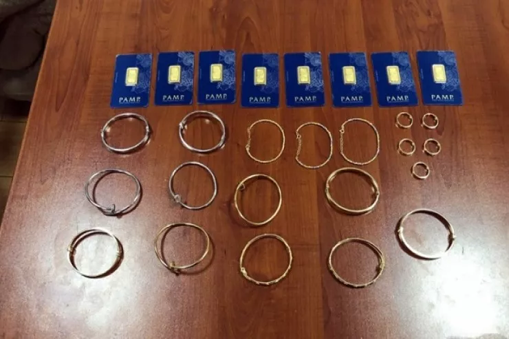 Gömrükdən nə qədər qızıl keçirmək olar? - CAVAB 