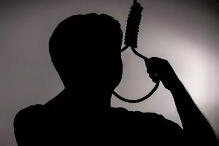 Keçmiş nazir müavini intihar etdi 