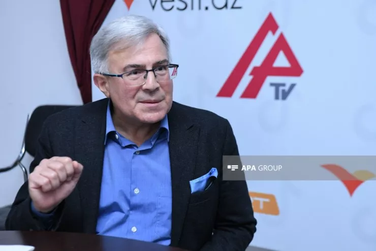 Həmid Herisçi:  “20–30 manata fala baxan  birinin gələcəyi gördüyünə inanmıram”