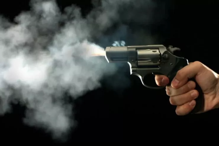 11 yaşlı oğlan oyun konsoluna görə atasını öldürdü 