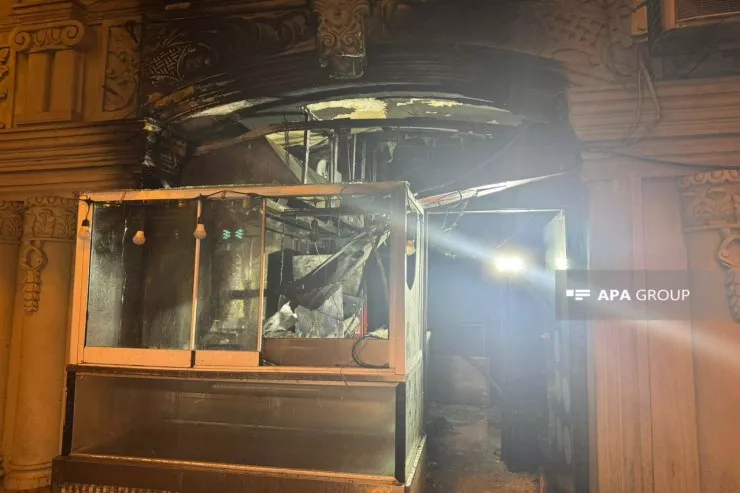 Sahil metrosunun yaxınlığında dönərxanada  baş verən yanğın söndürüldü-VİDEO 