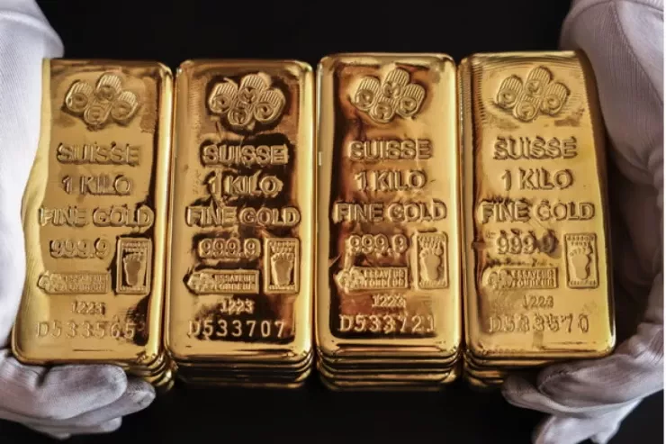 Qızılın qiyməti “uçur”  - Tarixi rekord