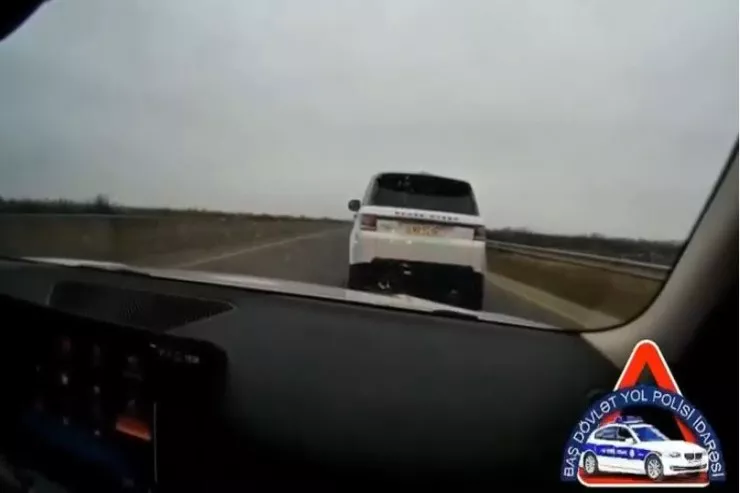 “Range Rover”lə "şou göstərən"  təhlükəli sürücü HƏBS OLUNDU - VİDEO 