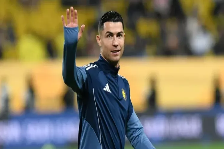 Ronaldonun heykəli yandırıldı  - VİDEO 