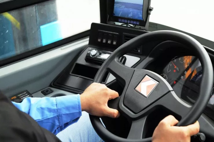 Bakıda avtobus sürücüsü  sərnişini qarət etdi