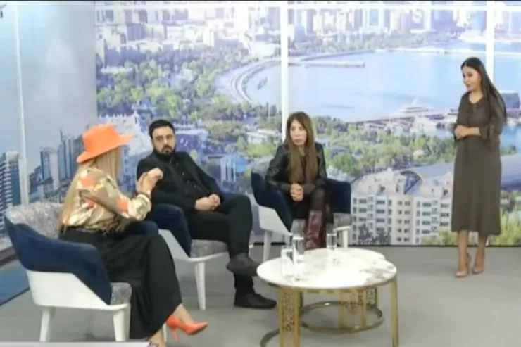 “Bəzi gənc müğənnilər "pub"larda lüt formada səhnəyə çıxırlar" -VİDEO 