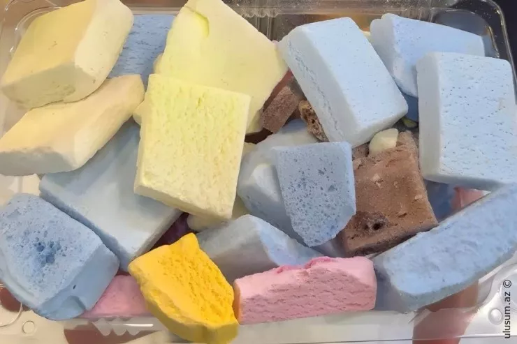 Bakıda 200 manata satılan QURUDULMUŞ DONDURMA  – Tərkibində nələr var? - VİDEO 