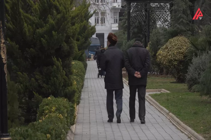 Pensiya yaşına çatmadan ölənlərin təqaüd pulu hara gedir? – SORĞU  -VİDEO 