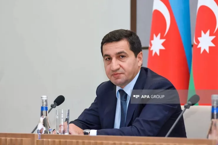 Hikmət Hacıyev ABŞ-ni Müstəqillik günü münasibəti ilə təbrik etdi