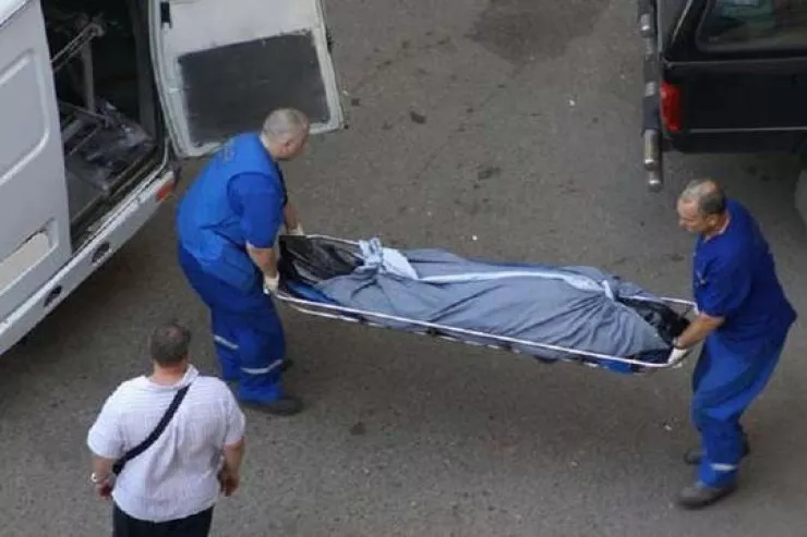 Qaradağda FACİƏ:  başına dəmir düşən  kişi öldü