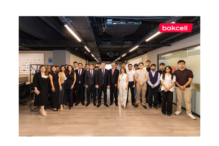 "Bakcell" və Gənclər Fondu "İnnovasiya və Süni İntellekt" üzrə təqaüd proqramının qalibləri ilə görüş keçirib