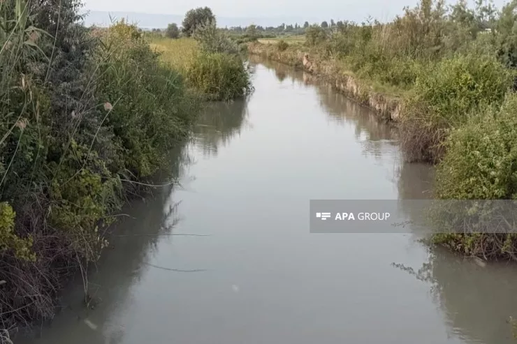Ucarda yeniyetmə kanalda batdı 