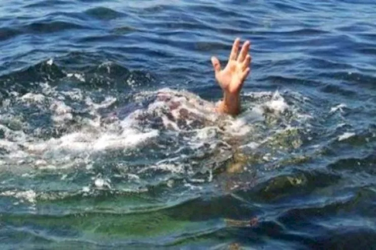 Bilgəhdə gənc oğlan  dənizdə batdı