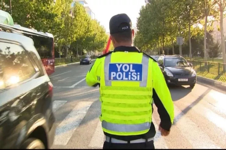 Bakıdan rayonlara gedən sürücülərə  yol polisindən MÜRACİƏT 