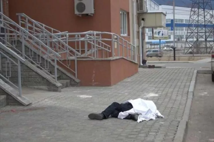 Bakıda ATS binasında FACİƏ:  pilləkəndən yıxılıb öldü