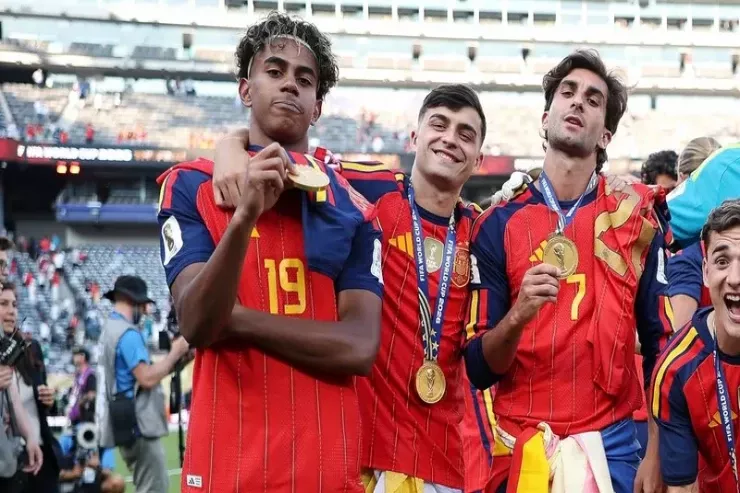 "Barselona" dünya çempionları ilə elit klub  siyahısında 