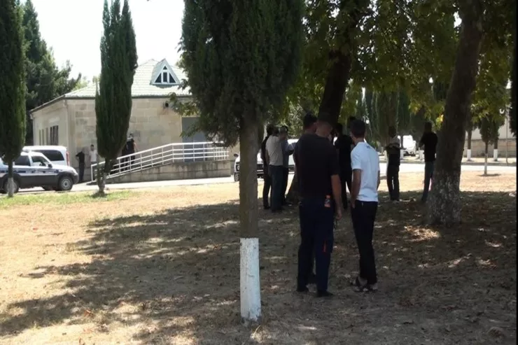 Lerikdə kişi pəncərədən yıxılıb öldü 