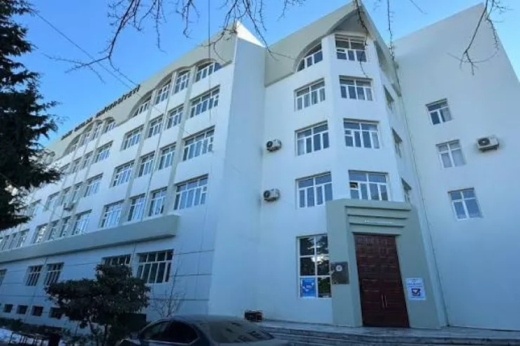 Bakı Qızlar Universiteti BAĞLANDI 