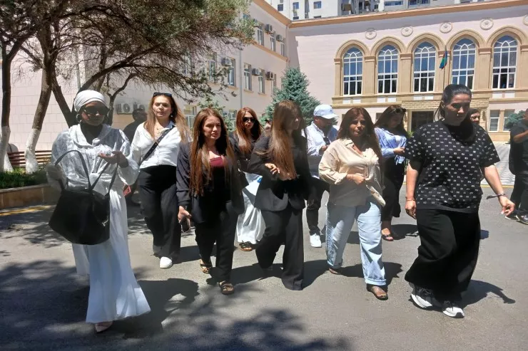 "Böyrümüzdən ildırım sürəti ilə keçdi" - "Tiktok"er "Arzum999"un MƏHKƏMƏSİ 