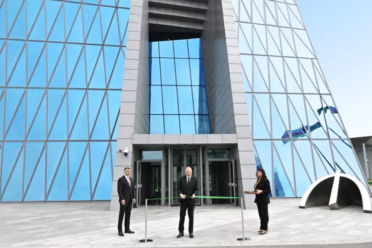 Prezident Mərkəzi Bankın  yeni binasının AÇILIŞINI ETDİ 