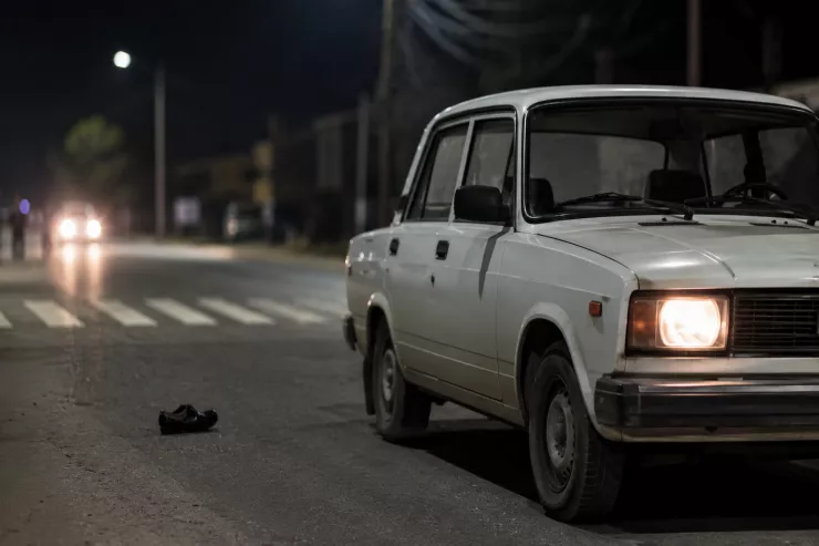 Şamaxıda avtomobil piyadanı vurdu 