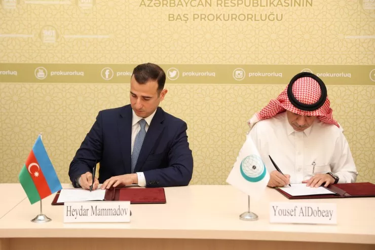Bakı İƏT-in antikorrupsiya gündəminin mərkəzində: hazırlıq üzrə əməkdaşlıq sənədi imzalandı - FOTO 