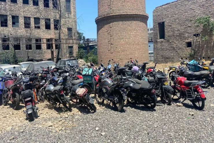 Bakıda 79 motosiklet və moped cərimə meydançasına  yerləşdirildi