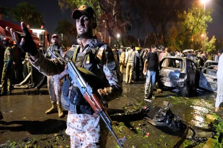 Pakistanda terror hücumu:  ölənlər var