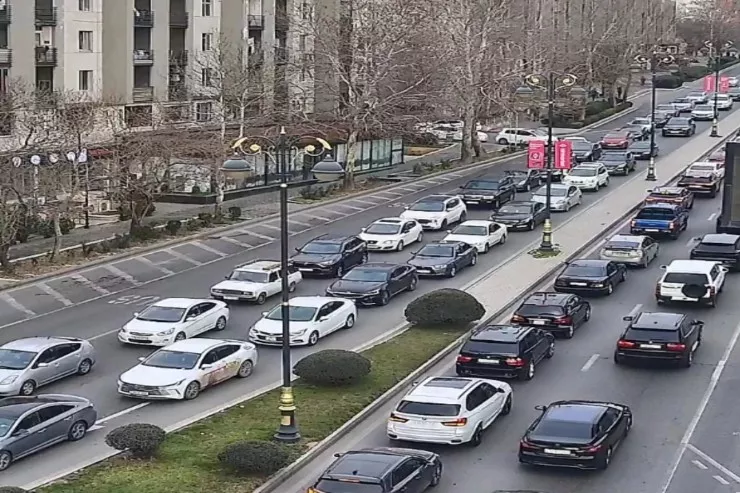 Bakıda bu yollarda sıxlıq var - SİYAHI 