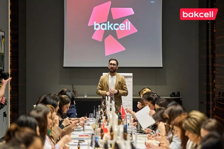 “Bakcell” 8 Martı xanım jurnalistlərlə birgə qeyd edib