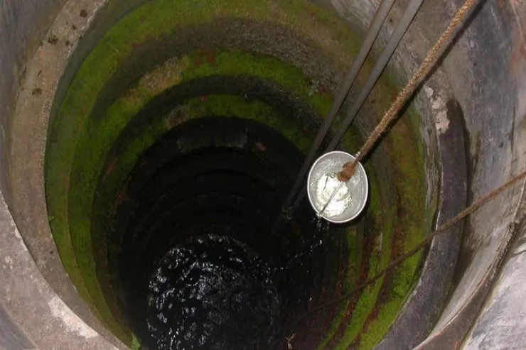 Salyanda FACİƏ:   4 yaşlı uşaq su quyusuna  düşüb öldü