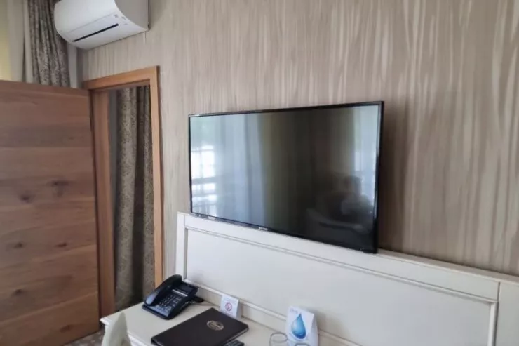 Televizora baxmaq üçün ideal məsafə 