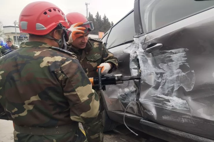 Xaçmazda AĞIR QƏZA:  yaşlı qadın belə xilas olundu - VİDEO 