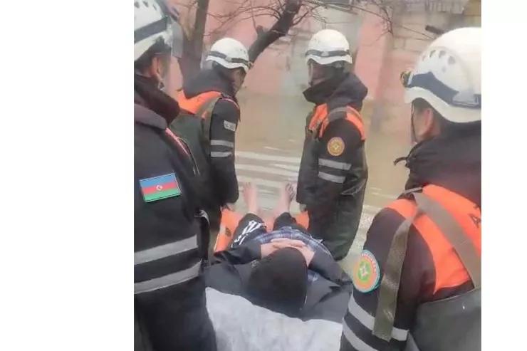 Su basmış ərazilərdən təxliyə edilənlərin sayı 200-ü keçdi-VİDEO 