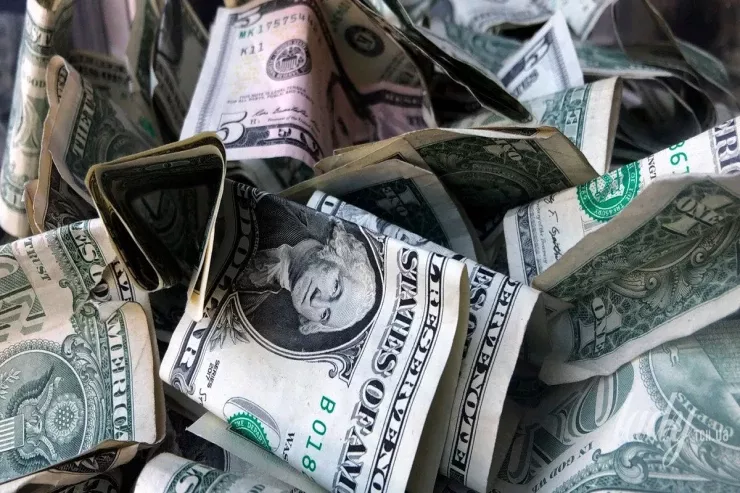 Aprel ayında pulla şanslı olacaq  üç BÜRC