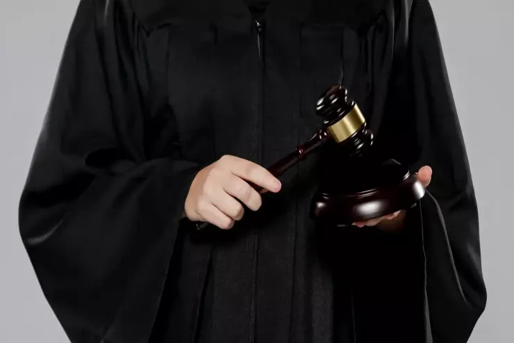 Maraqla izləyəcəyiniz 10 məhkəmə filmi 