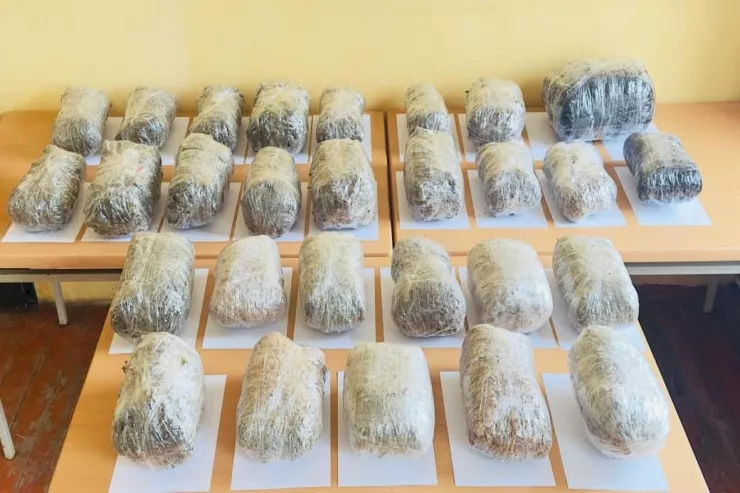 55 kilodan çox  narkotikin Azərbaycana keçirilməsinin qarşısı alındı